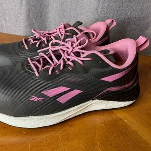 Reebok Steel Toe Work Shoes Slip Resistant Safety Womens size 9 W